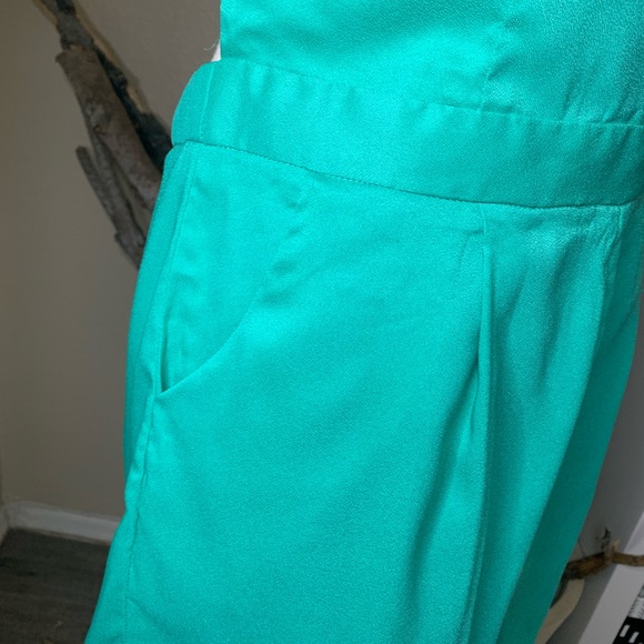 NWOT Backless Romper (L) - Picture 11 of 11